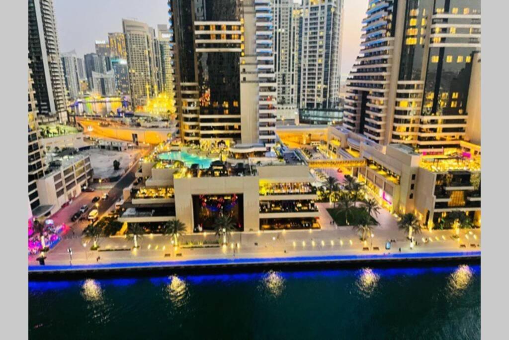 Cayan Tower Luxury Apartment With Sea View Dubai Esterno foto