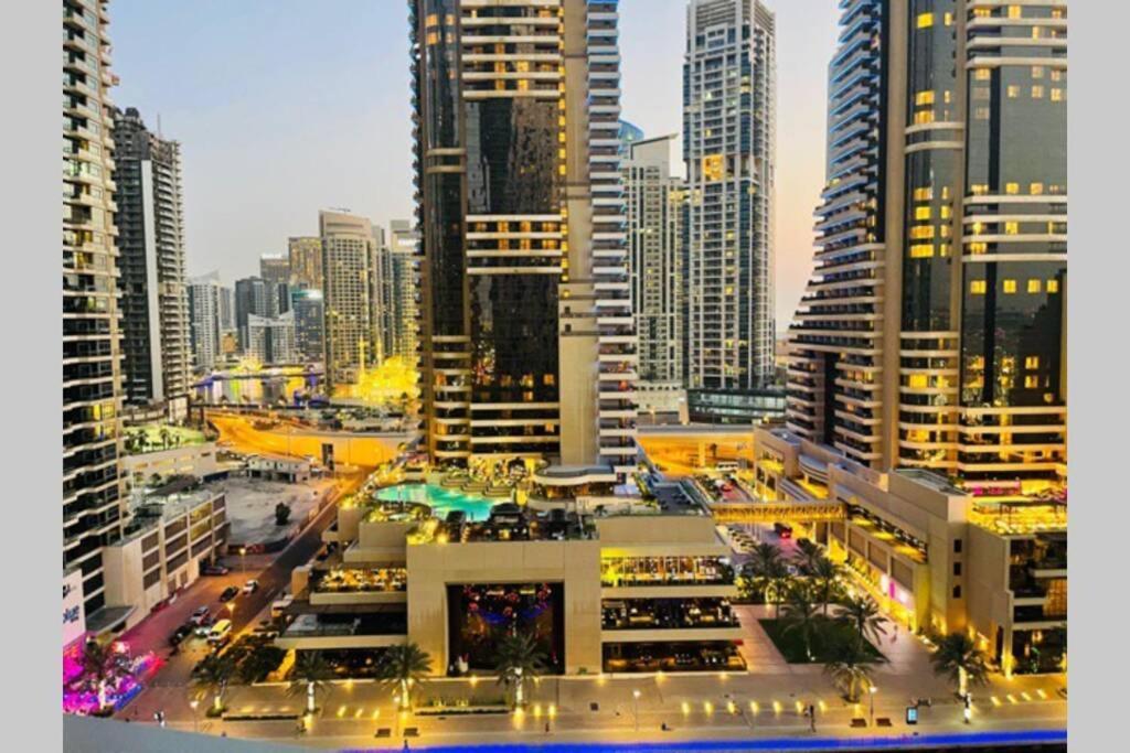 Cayan Tower Luxury Apartment With Sea View Dubai Esterno foto