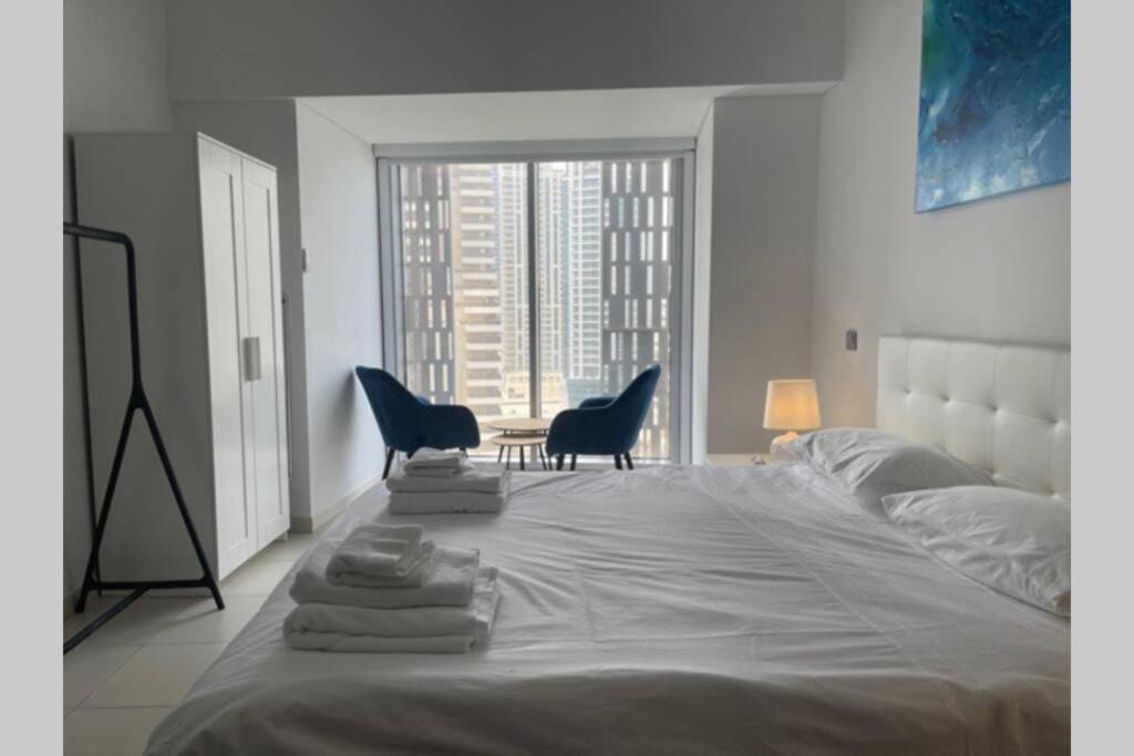 Cayan Tower Luxury Apartment With Sea View Dubai Esterno foto
