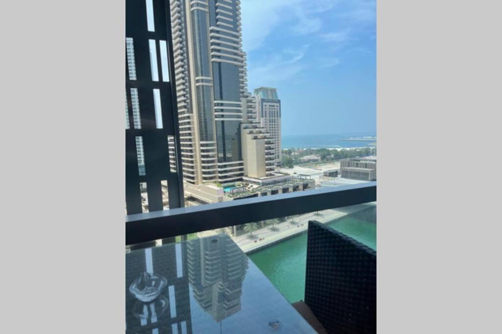 Cayan Tower Luxury Apartment With Sea View Dubai Esterno foto