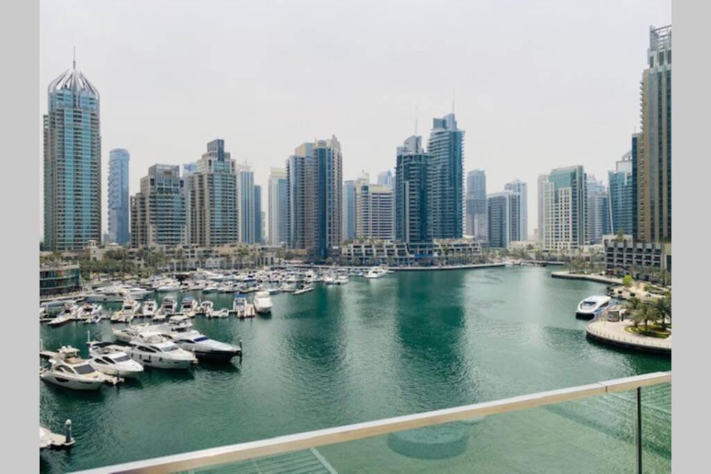 Cayan Tower Luxury Apartment With Sea View Dubai Esterno foto