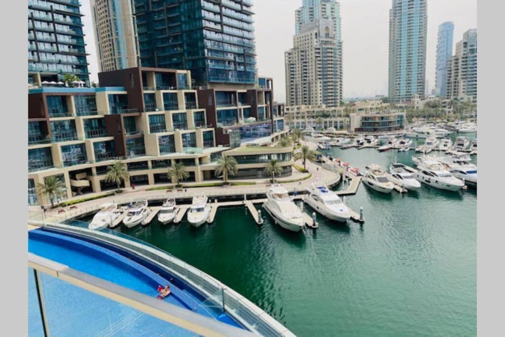 Cayan Tower Luxury Apartment With Sea View Dubai Esterno foto