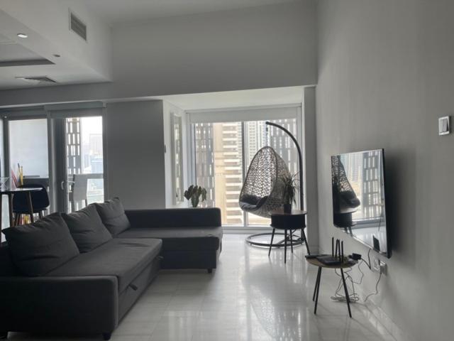 Cayan Tower Luxury Apartment With Sea View Dubai Esterno foto